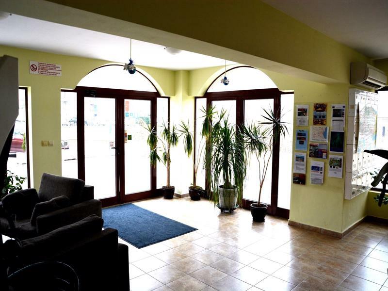 Varna Inn Sea Park Apartments Exterior photo