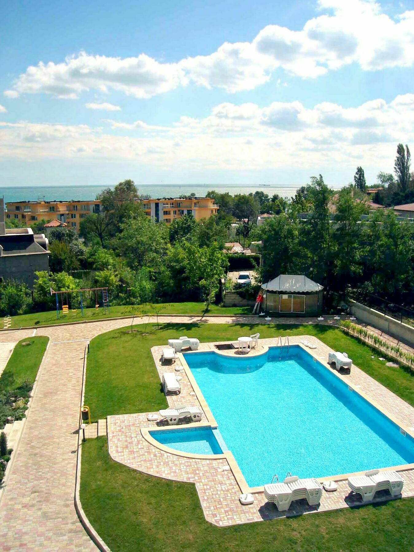 Varna Inn Sea Park Apartments Exterior photo